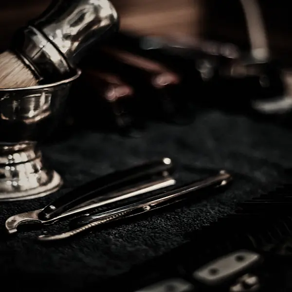 Razor detailing a beard line